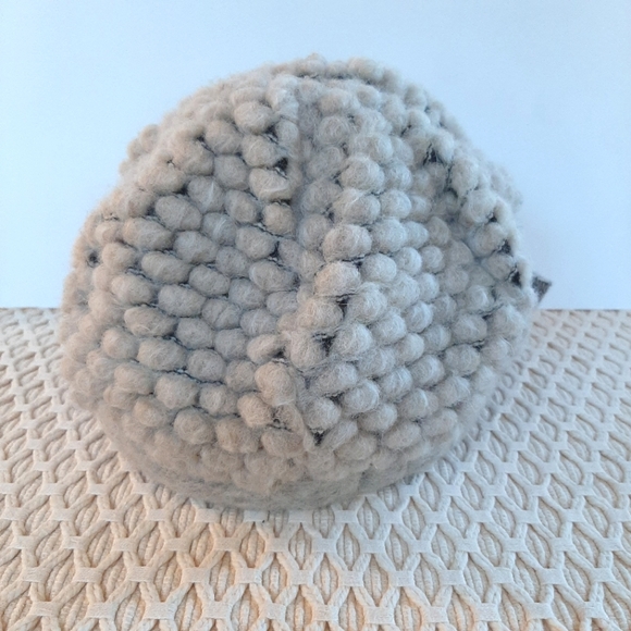 Lafenice Wool Hat - Picture 5 of 6